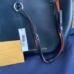 Dooney& Bourke
